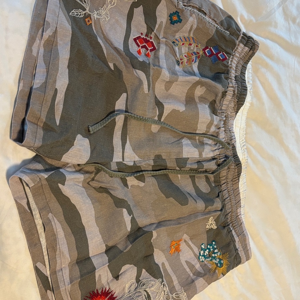 Johnny Was Linen Shorts 🩳